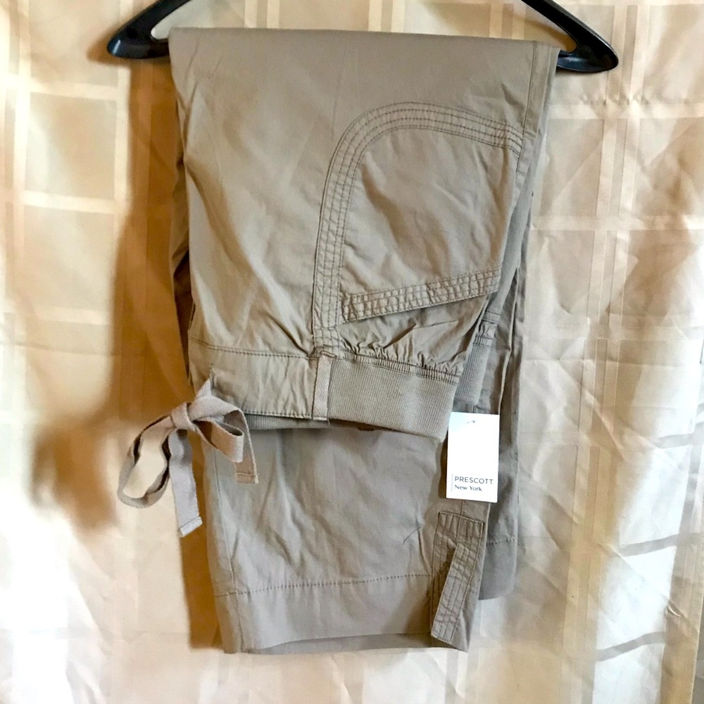 Cropped pants